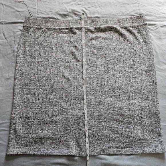 Torrid Skirt Womens 5X Gray Marled Studio Midi Double Knit Pencil Slit Pull On - Picture 7 of 11